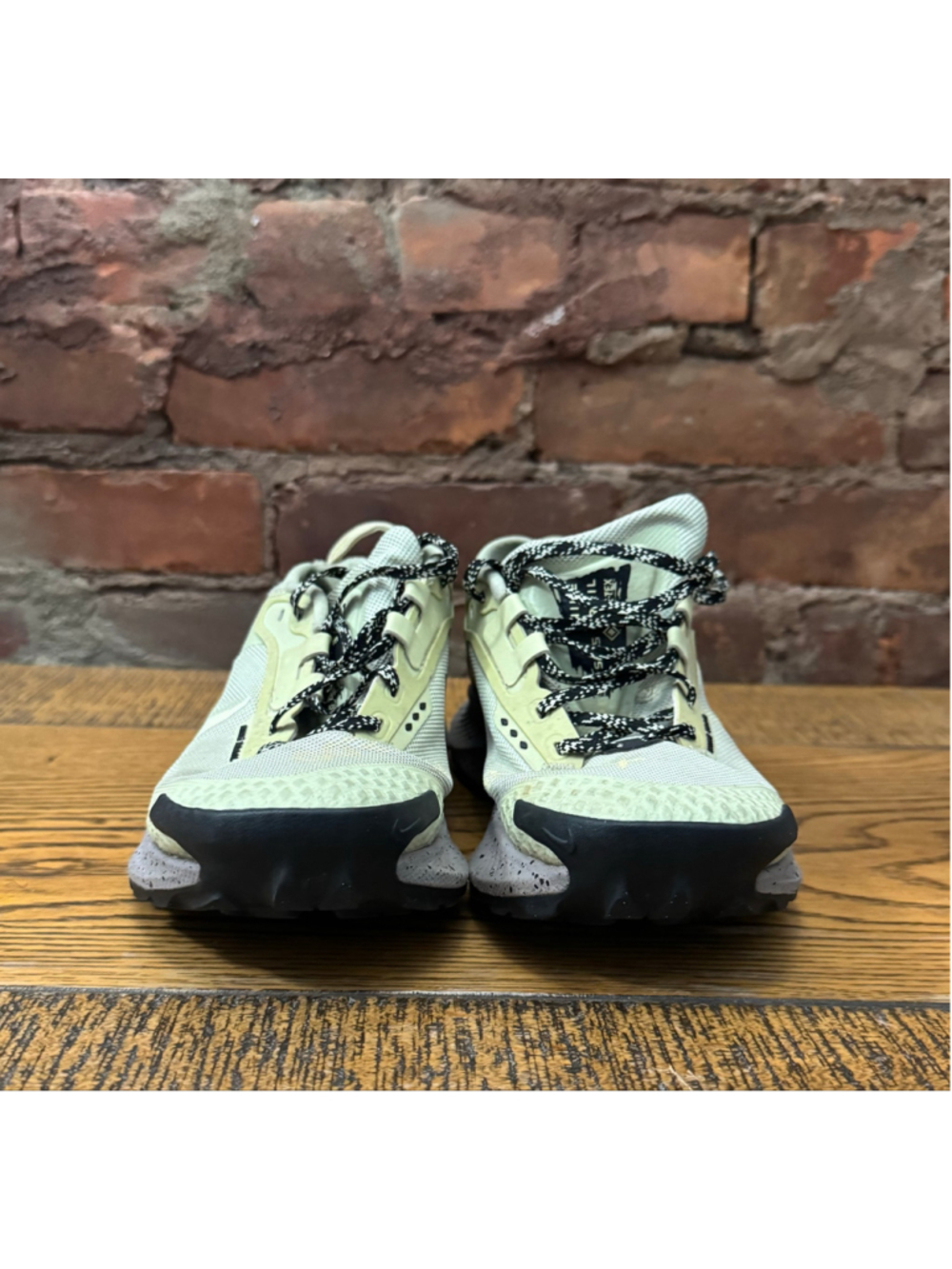 Nike Pegasus Trail 3 GORE-TEX Waterproof Running Shoes Olive Aura Women's 7 - Picture 2 of 11
